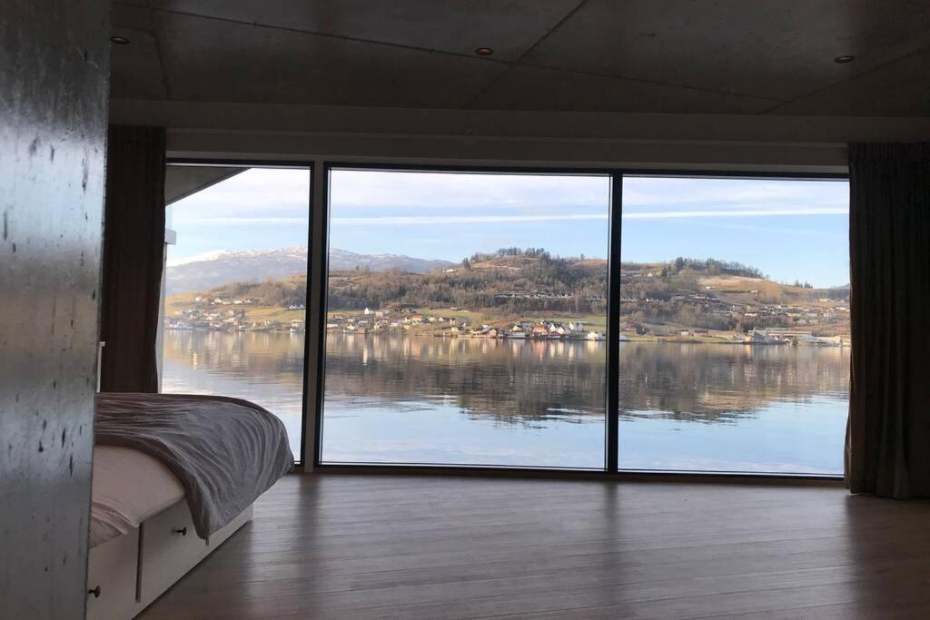 Panoramaresort In Hardangerfjorden Leilighet I Sjokanten Ved Hardangerfjorden For 7 Personer Boat , Sauna,Kajak, Sup For Rent Oystese Ngoại thất bức ảnh