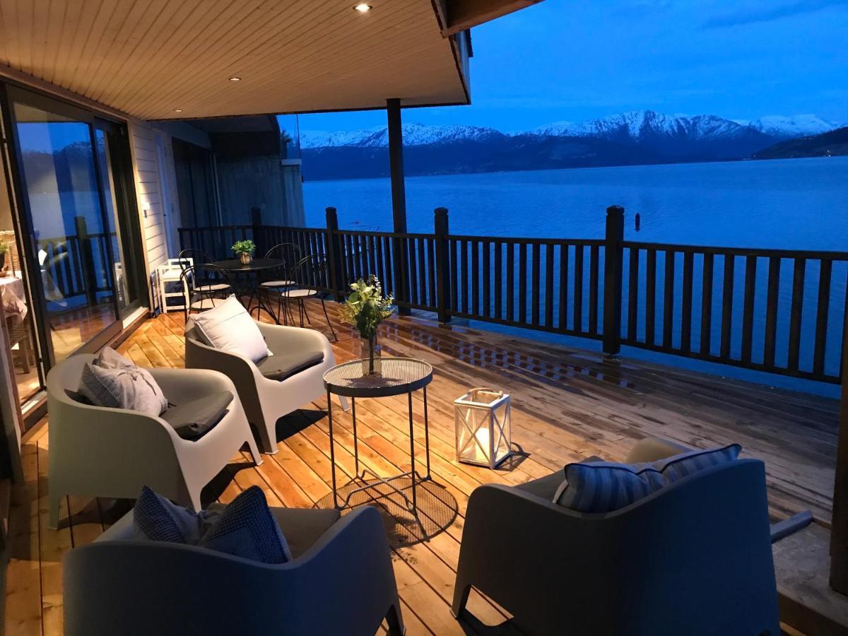 Panoramaresort In Hardangerfjorden Leilighet I Sjokanten Ved Hardangerfjorden For 7 Personer Boat , Sauna,Kajak, Sup For Rent Oystese Ngoại thất bức ảnh