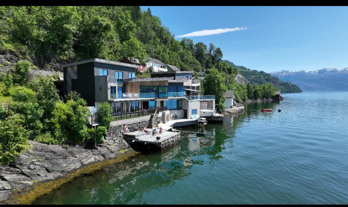 Panoramaresort In Hardangerfjorden Leilighet I Sjokanten Ved Hardangerfjorden For 7 Personer Boat , Sauna,Kajak, Sup For Rent Oystese Ngoại thất bức ảnh