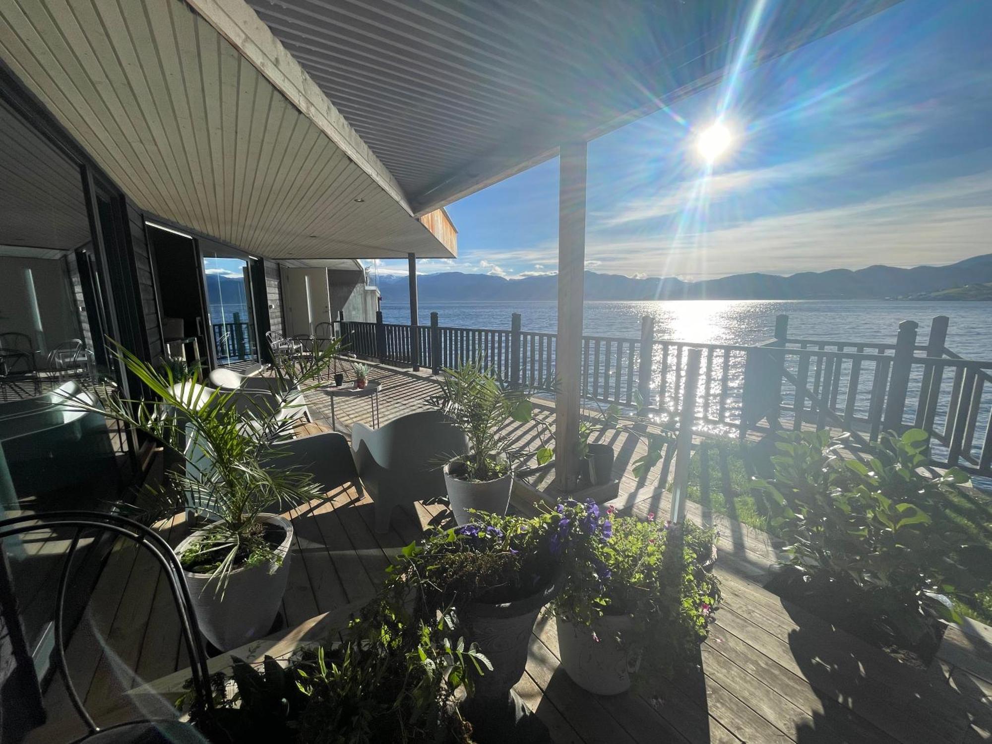 Panoramaresort In Hardangerfjorden Leilighet I Sjokanten Ved Hardangerfjorden For 7 Personer Boat , Sauna,Kajak, Sup For Rent Oystese Ngoại thất bức ảnh